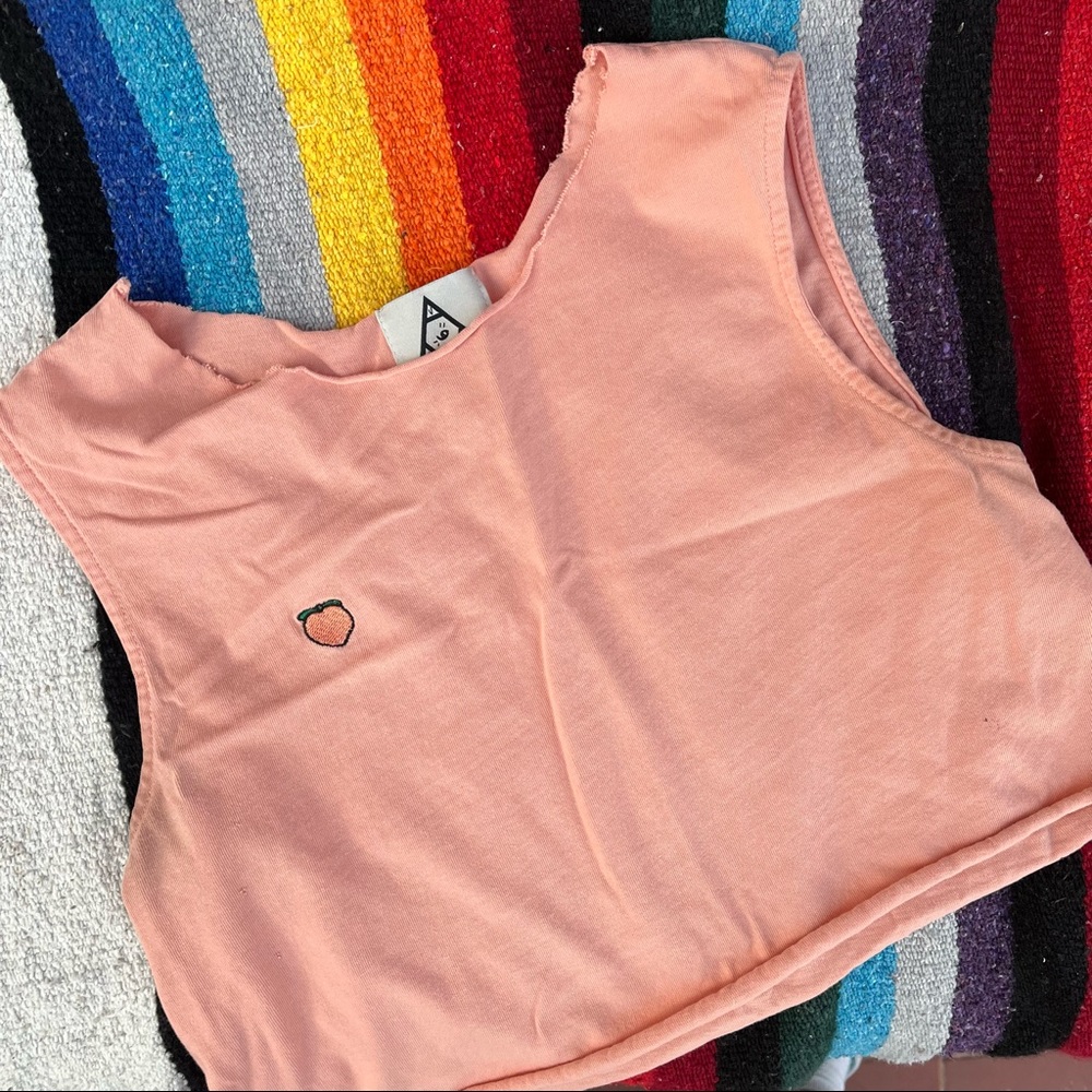 UNIF | peach crop tank